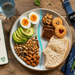 j ai faim tout le temps assiette aliments rassasiants et grignotage