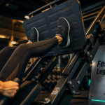 Position pied presse pour fessier : pieds placés pour cibler les fessiers